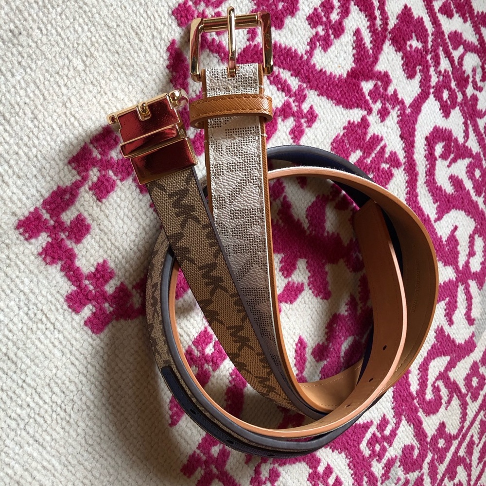 MK blue size small belt